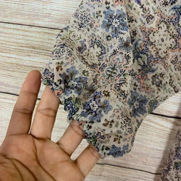 CAbi Sienna Peasant Blouse Floral Sheer Tie Neck - Picture 6 of 11